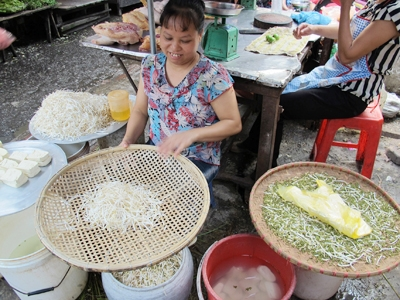 40% mẫu giá đỗ tại Hà Nội có chứa vi sinh vật gây bệnh.